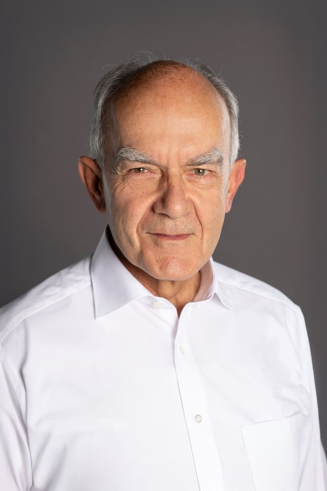 roland.jpg